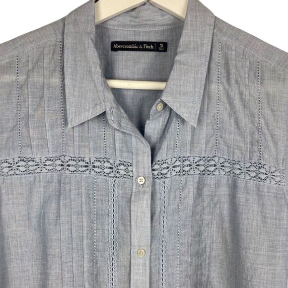 Abercrombie & Fitch light blue button down top size Small - Picture 3 of 6